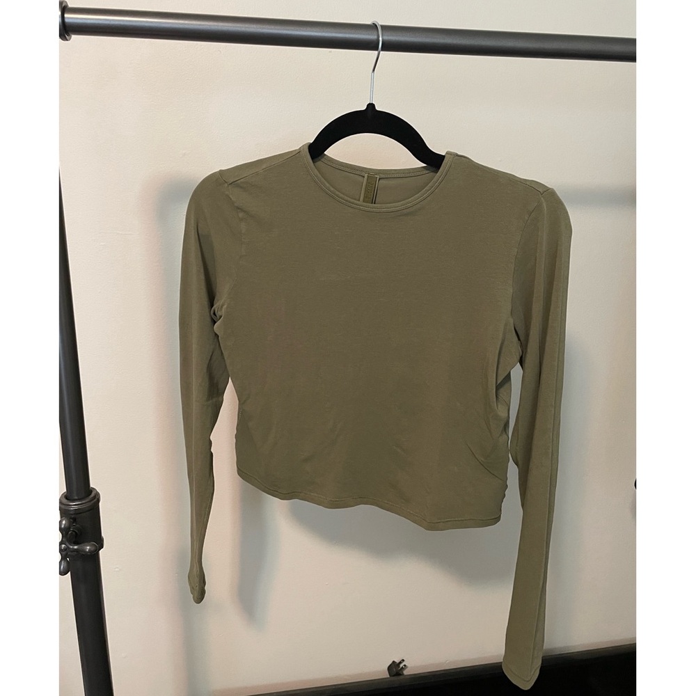 SKIMS NEW VINTAGE CROPPED LONG SLEEVE T-SHIRT